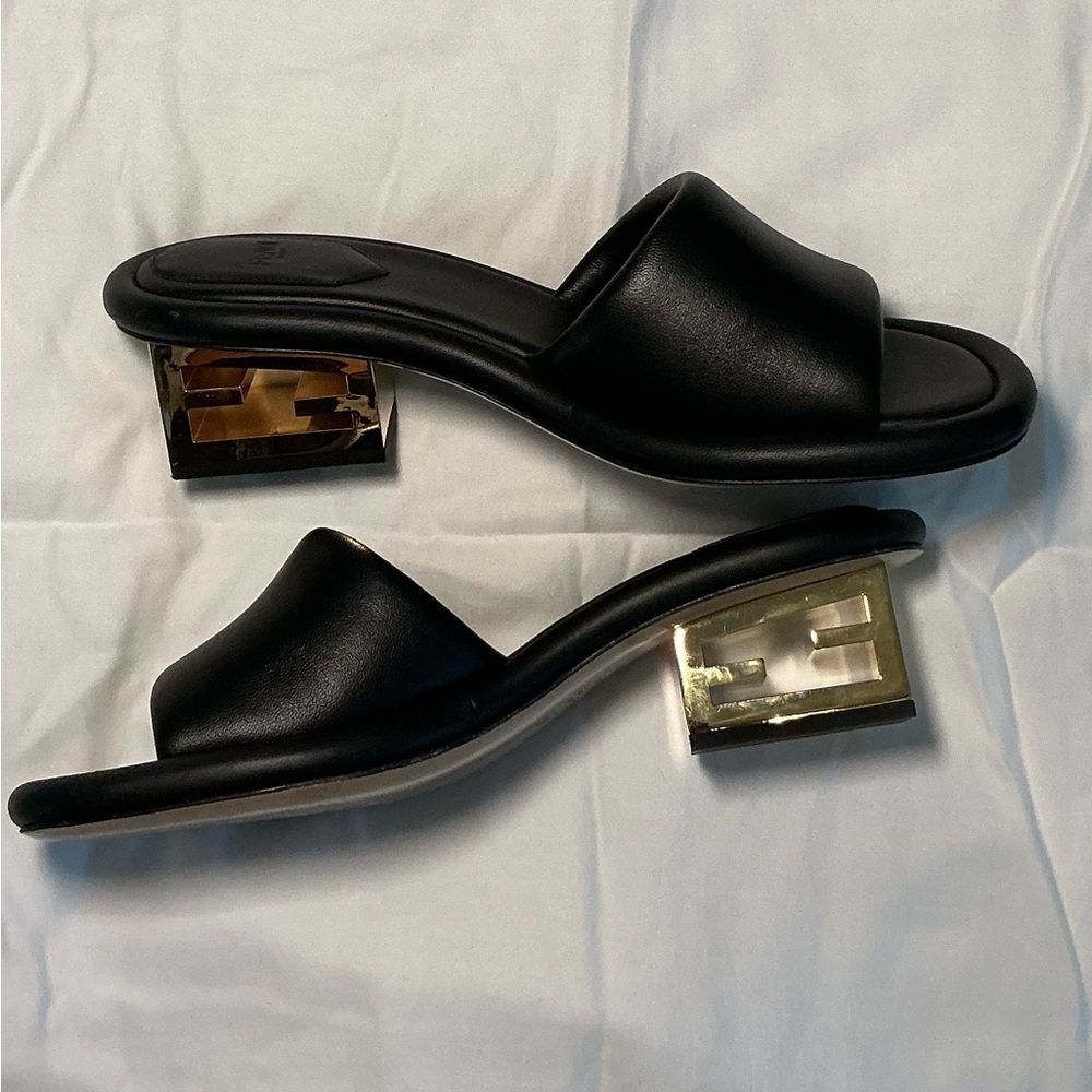 Fendi FFBaguette Heels